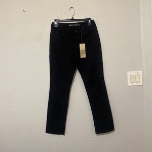 Levi’s Bold Curve Mid Rise black Jeans size 6/28
